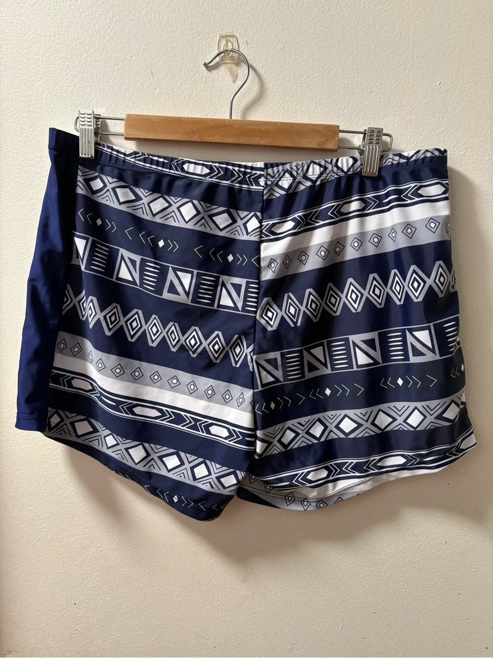 Source Unknown Navy and White Geometric Athletic swim Shorts size 3X